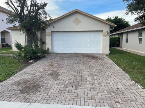 5094 Rambler Rose Way, West Palm Beach, FL 33415-4482