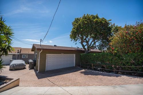 2766 Lincoln Ct, National City, CA 91950-7609