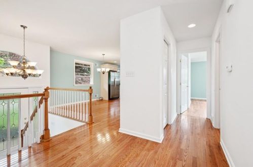 109 Parklane Dr, Slippery Rock, PA 16057-1133