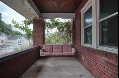 89 Grant Ave, Pittsburgh, PA 15223-1819