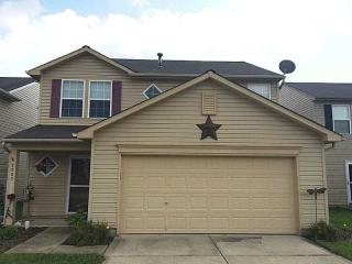 2297 Middle View Dr, Columbus, IN 47201-1428