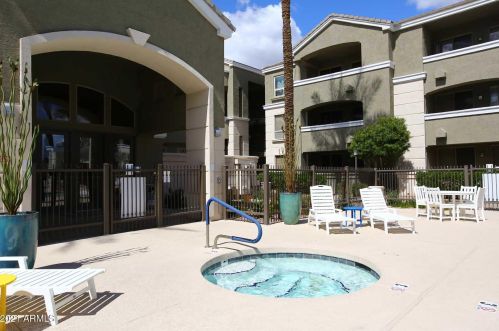 5303 7th St, Phoenix AZ 85014-2806 exterior