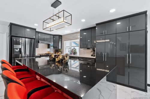 9958 Halberns Blvd, Santee CA  92071-1438 exterior