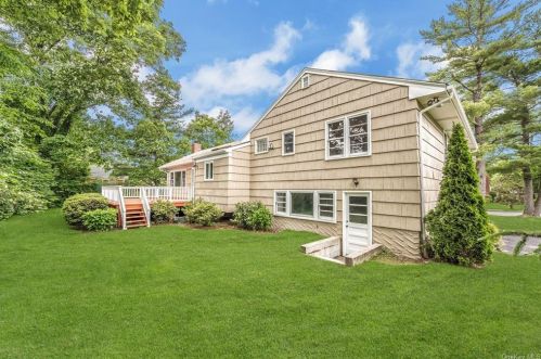 16 Bonwit Rd, Rye Brook NY  10573-1936 exterior