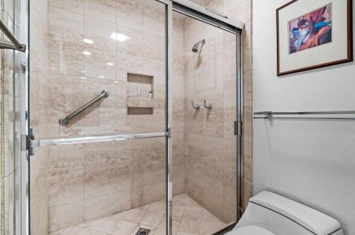 49205 Avenida Vista Bonita, La Quinta CA  92253-2534 exterior