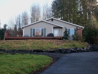 115 Lakeside Dr, Ajlune, WA 98564-9621
