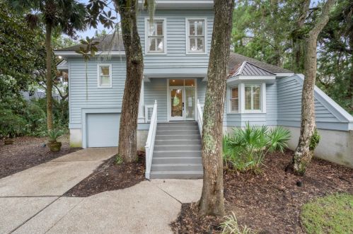 83 Wax Myrtle Ct, Johns Island SC  29455-5774 exterior