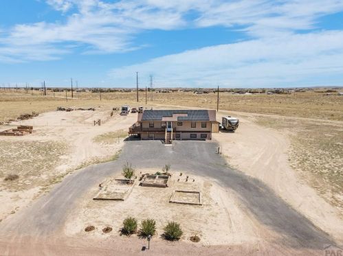 1045 Jaroso Dr, Pueblo CO 81007 exterior