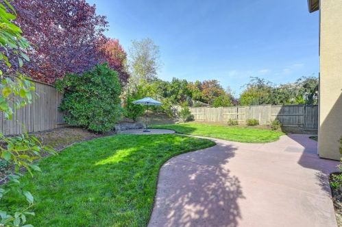 6040 Edgehill Dr, Folsom CA  95762-5474 exterior