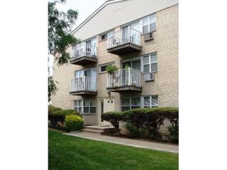 11 Massey St, Lodi NJ  07644-2417 exterior