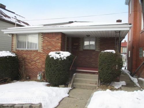 825 Kerr St, Ambridge, PA 15003-2050