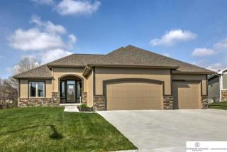 6906 197th St, Gretna, NE 68028-3772