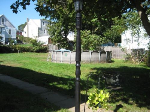 217 Hillcrest Rd, Bridgeport, CT 06606-3125