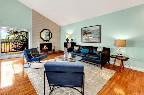 8 Arboles, Irvine CA 92612-2626 exterior