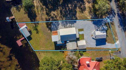 883 Squirrel Rd, Defuniak Springs FL  32433-7686 exterior
