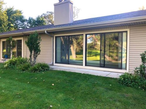 2100 Country Club Dr, Okoboji, IA 51355-2533