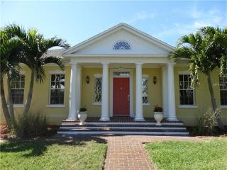 304 64th Street Ct, Bradenton, FL 34209-1627