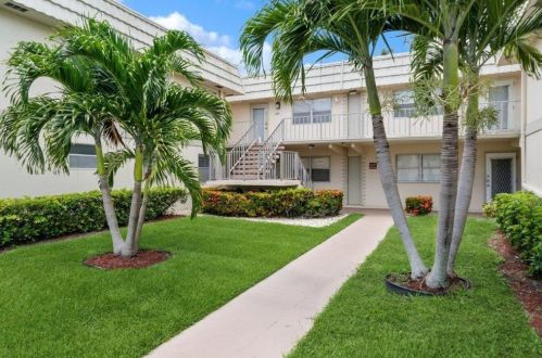 702 Saxony O, Delray Beach, FL 33446-1069