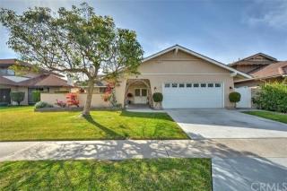 9133 Evergreen Dr, Cypress, CA 90630-2926