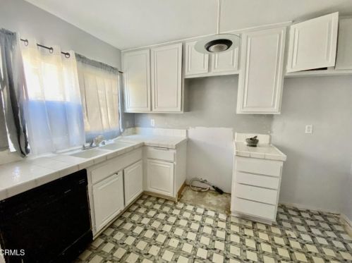 3469 Lockwood Ct, Simi Valley, CA 93063-5308