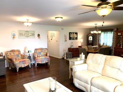 221 150, Valpo IN  46383-9559 exterior