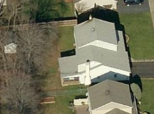 48 Tanglewood Dr, Langhorne, PA 19047-5729