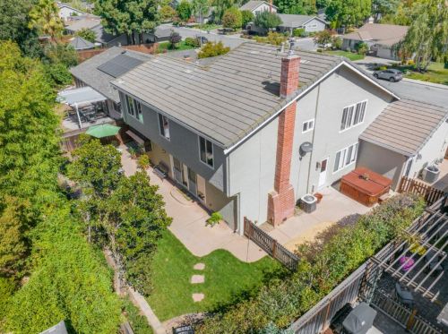 16711 Willow Creek Dr, Morgan Hill CA  95037-4819 exterior
