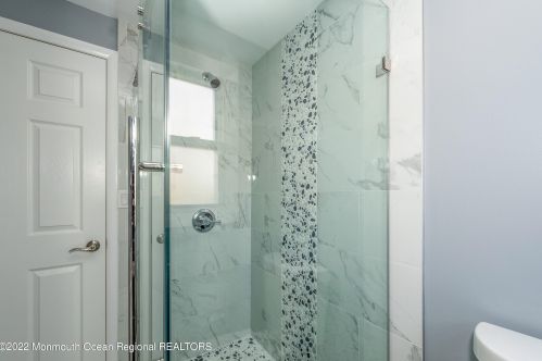 3 Fox Dr, Hazlet NJ  07730-1410 exterior