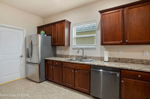 613 Hollow Glen Dr, Titusville FL  32780-3279 exterior