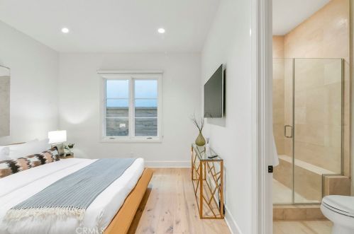 31 Seawatch, Newport Beach CA  92657-1650 exterior