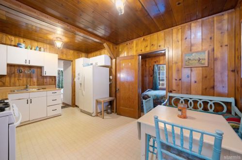 2601 Pinter Ave, South Lake Tahoe CA  96150-3015 exterior