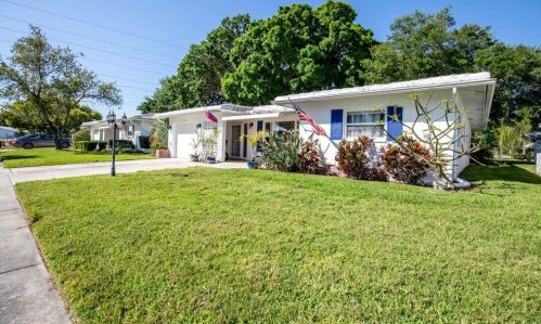 9646 Mainlands Blvd, Pinellas Park, FL 33782-3816