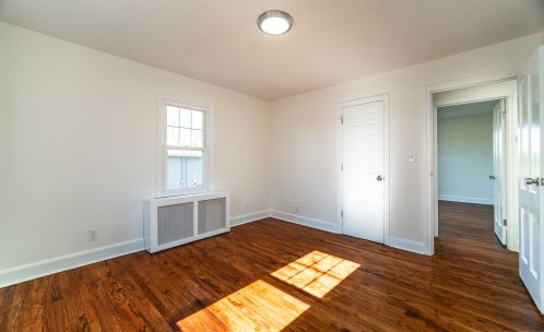 2403 Nichols Ave, Stratford CT  06614-1720 exterior