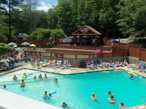 12 Streamside Rd, Ellsworth NH  03223-5055 exterior