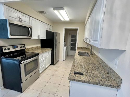 3153 Bermuda Rd, West Palm Beach, FL 33410-2420