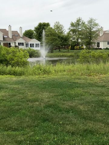 4 Beacon Ct, Mashpee, MA 02649-2800