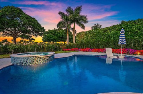 151 Esperanza Way, West Palm Beach, FL 33418-6206