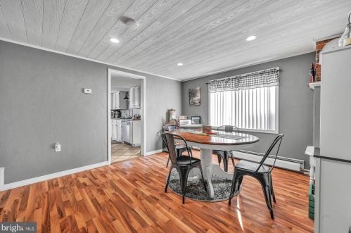 594 Valley Rd, Primrose PA  17901-8852 exterior