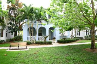 107 Bellefontaine Ln, Jupiter, FL 33458-8220