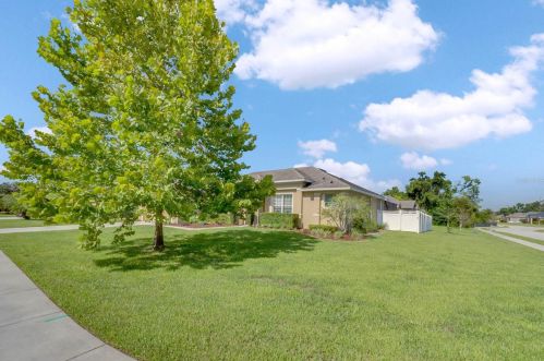 712 Elkhorn Fern Ln, Deland, FL 32720-2678