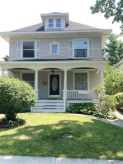 1374 Parkwood Blvd, Schenectady, NY 12308-2524