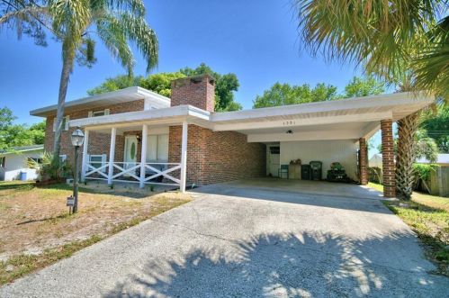 1221 Edgewater Dr, Lakeland FL  33805-4700 exterior