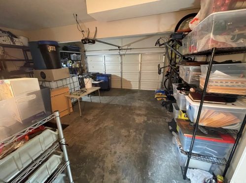 27475 Acacia Dr, Santa Clarita, CA 91354-1847