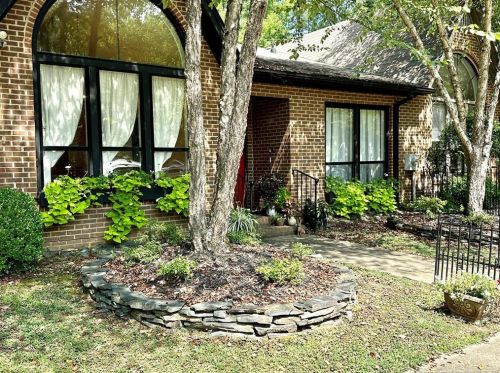 501 Apple Ln, Sanford, NC 27330-3358