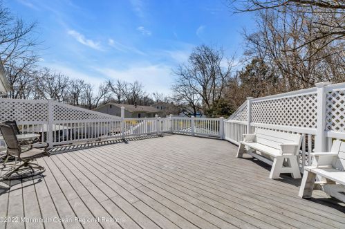 17 Dogwood Dr, Jackson Twp NJ  08527-1342 exterior