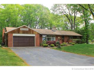 414 Connors Ln, Stratford, CT 06614-2789