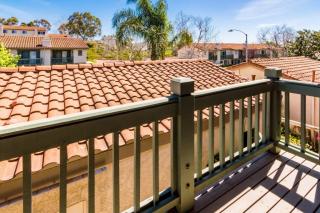 6849 Maple Leaf Dr, Carlsbad CA  92011-3948 exterior