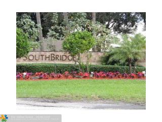401 103rd Ter, Hollywood FL  33026-5944 exterior