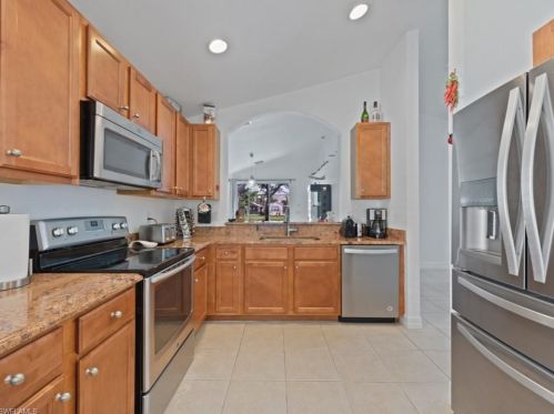 1727 Triangle Palm Ter, Naples FL  34119-3396 exterior