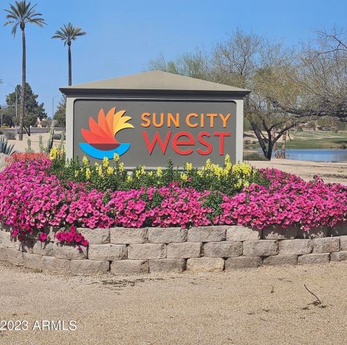 22209 Las Brizas Ln, Sun City AZ 85375-2858 exterior